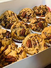 Load image into Gallery viewer, Cake and Cookies Sugar Soulicious Bakery Box
